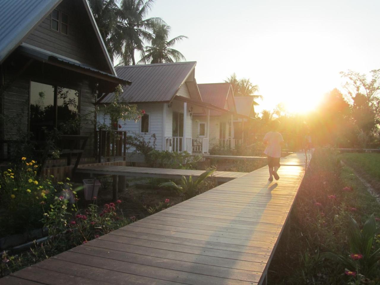 Baan Thung Resort Prasat