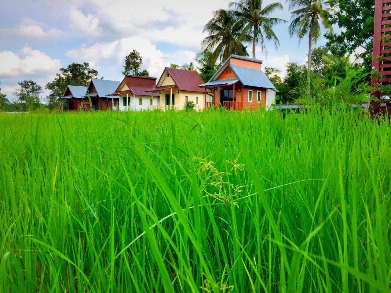 Baan Thung Resort *