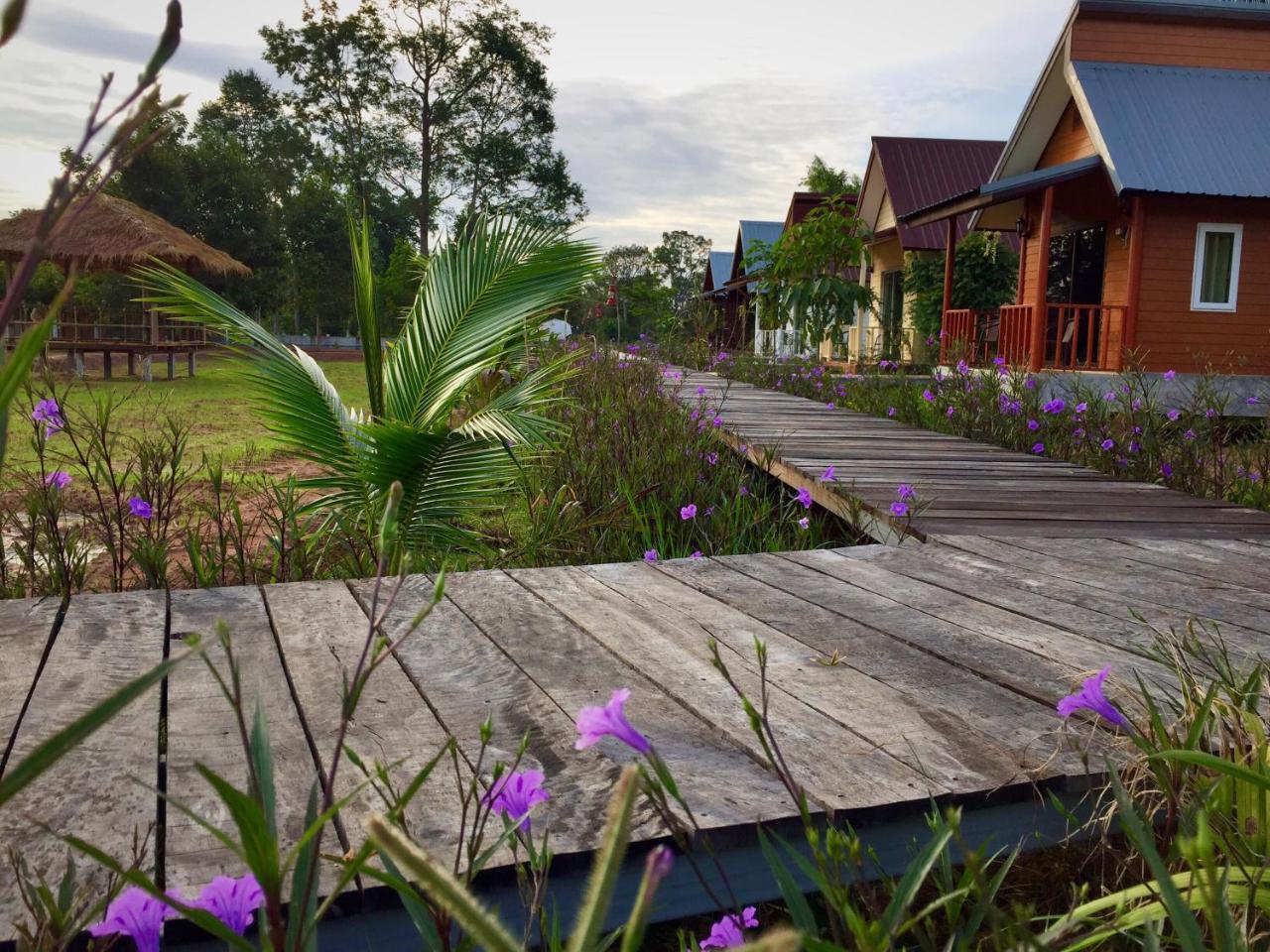 Baan Thung Resort Prasat