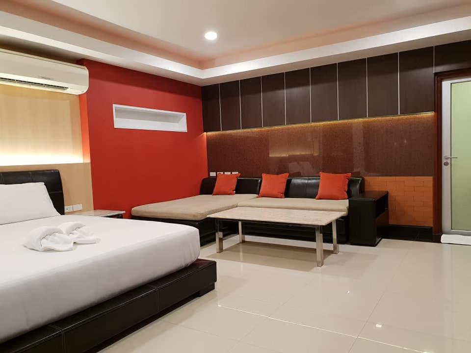 Justin Park Hatyai Resort *