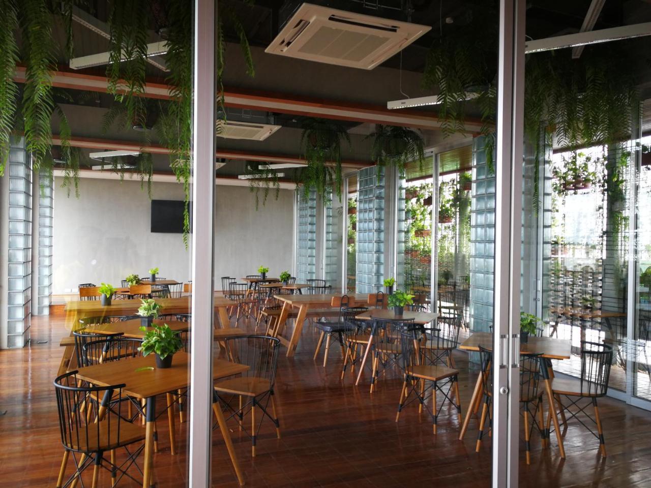 Laekhon Nonbai Hotel 2*
