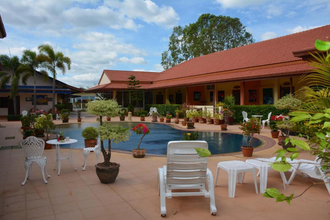 Resort Baan Sabaijai