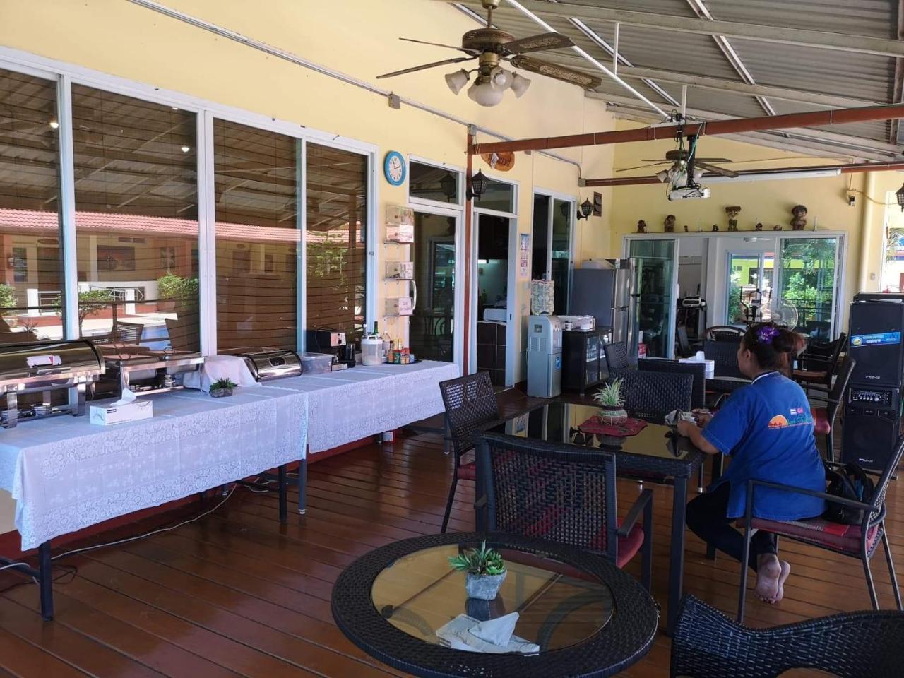 Resort Baan Sabaijai *