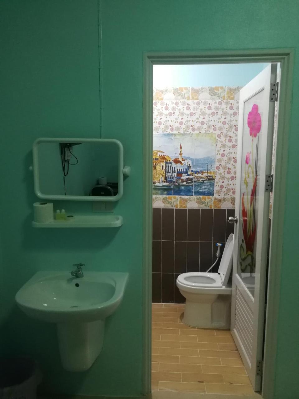 Armthong Holiday park *