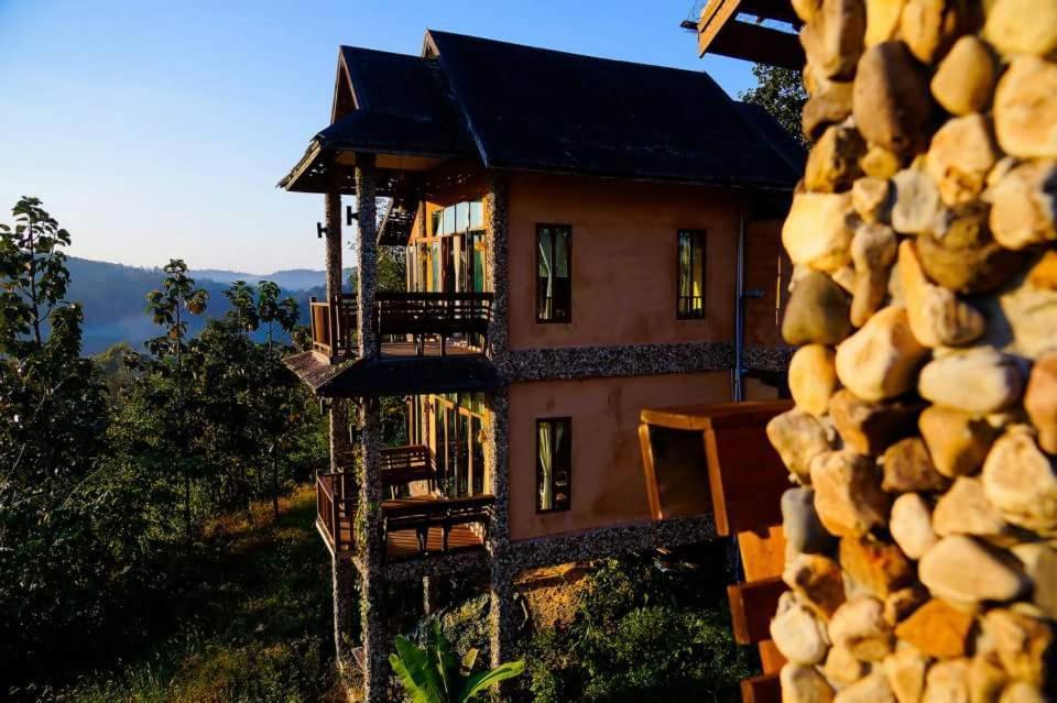 Resort Khunyuam Ban Khun Yuam