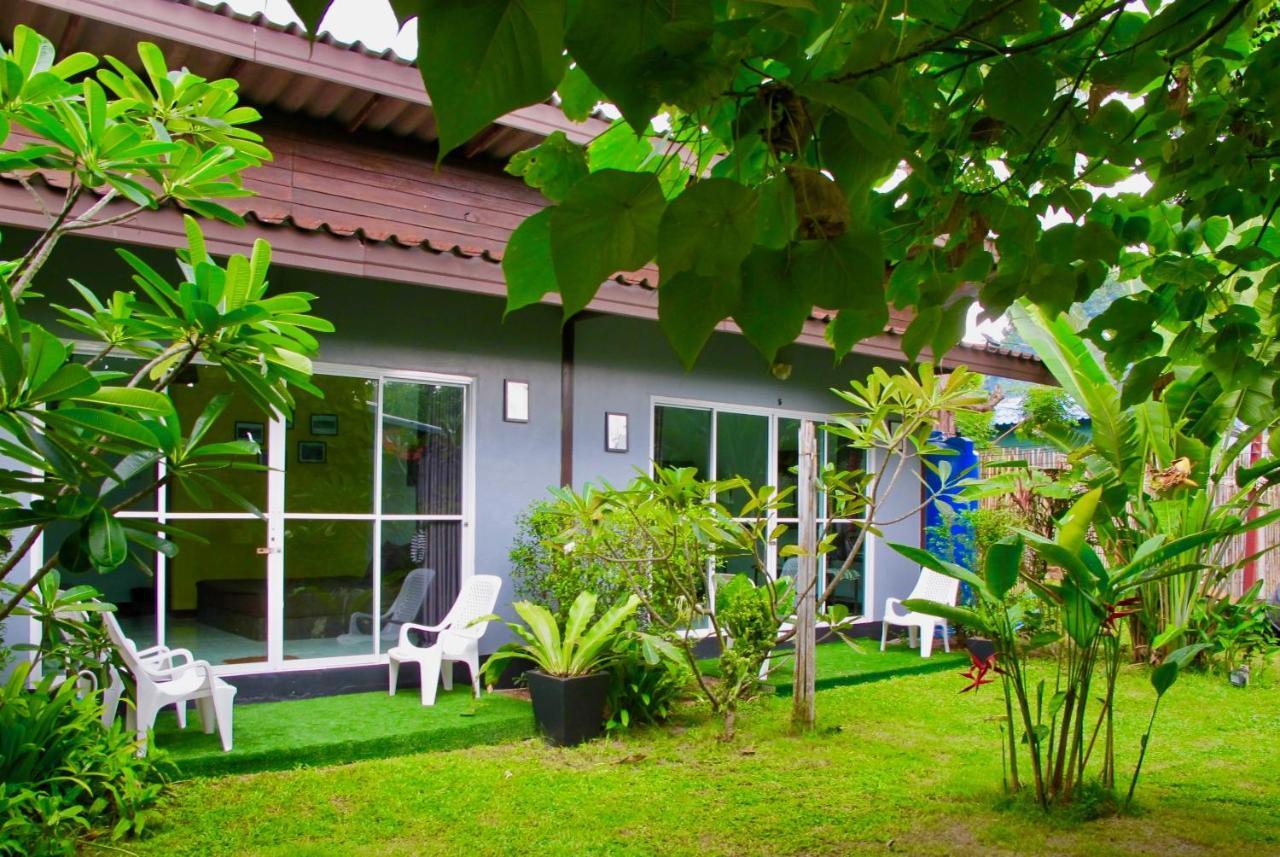Oasis Resort *