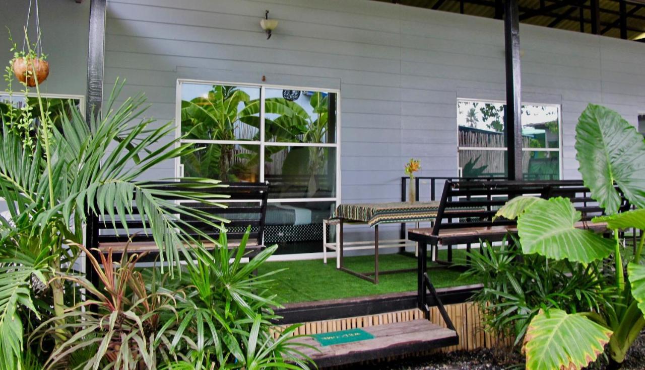Oasis Resort *