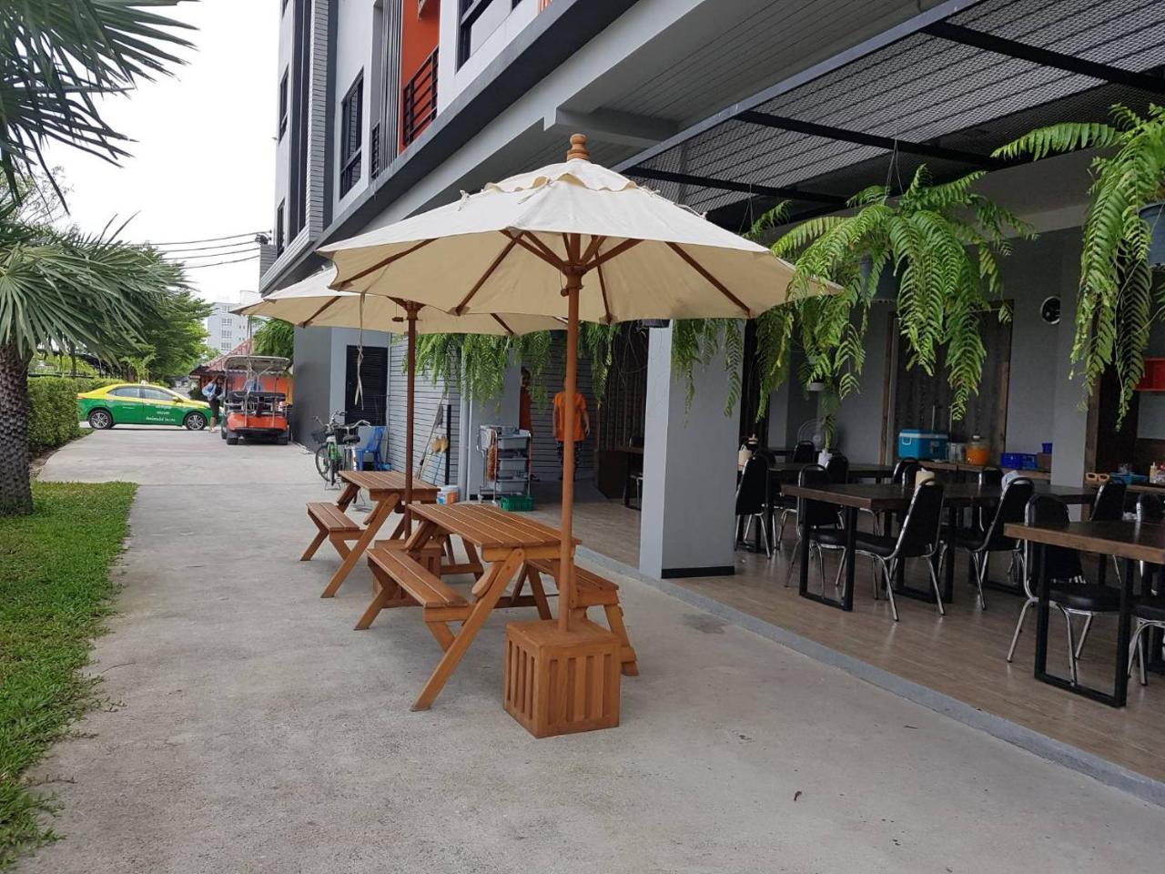 Bangkok Boutique Rangsit Hotel 4*