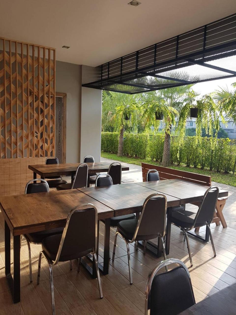 Bangkok Boutique Rangsit Hotel 4*