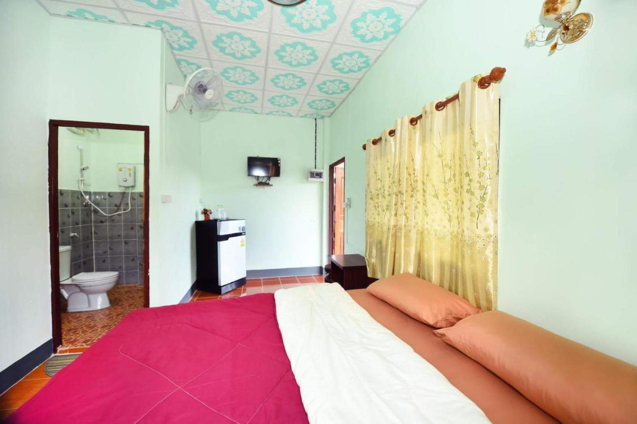 Phu Chaem House 2*