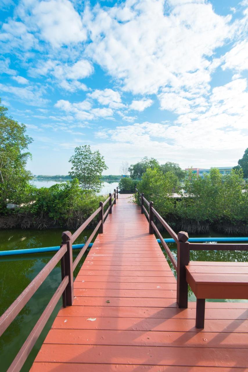 Baan Talay Cream Samut Songkhram