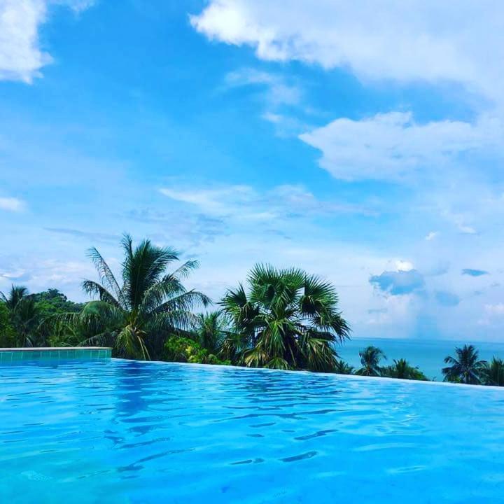 Suan Sawan Ocean View Villa *