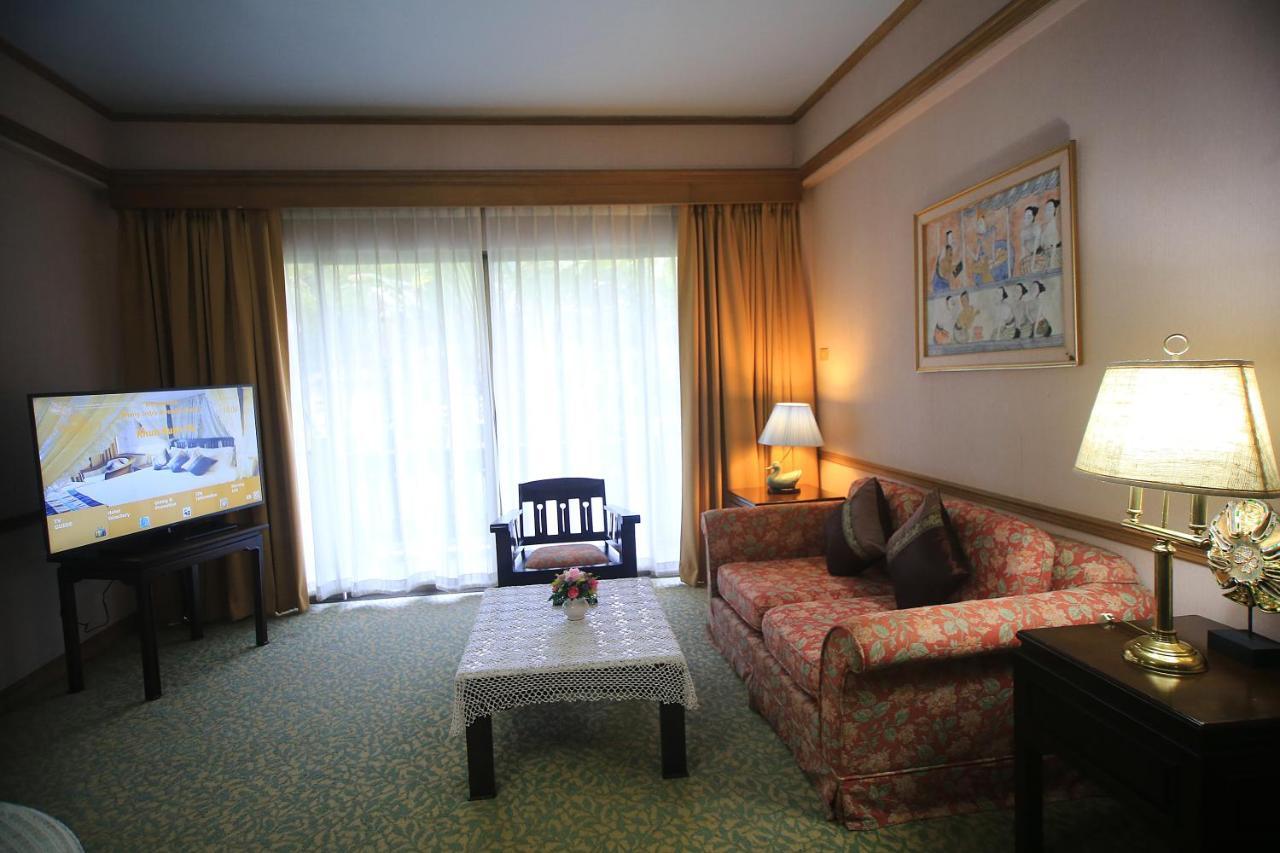 Hotel Wiang Indra Riverside