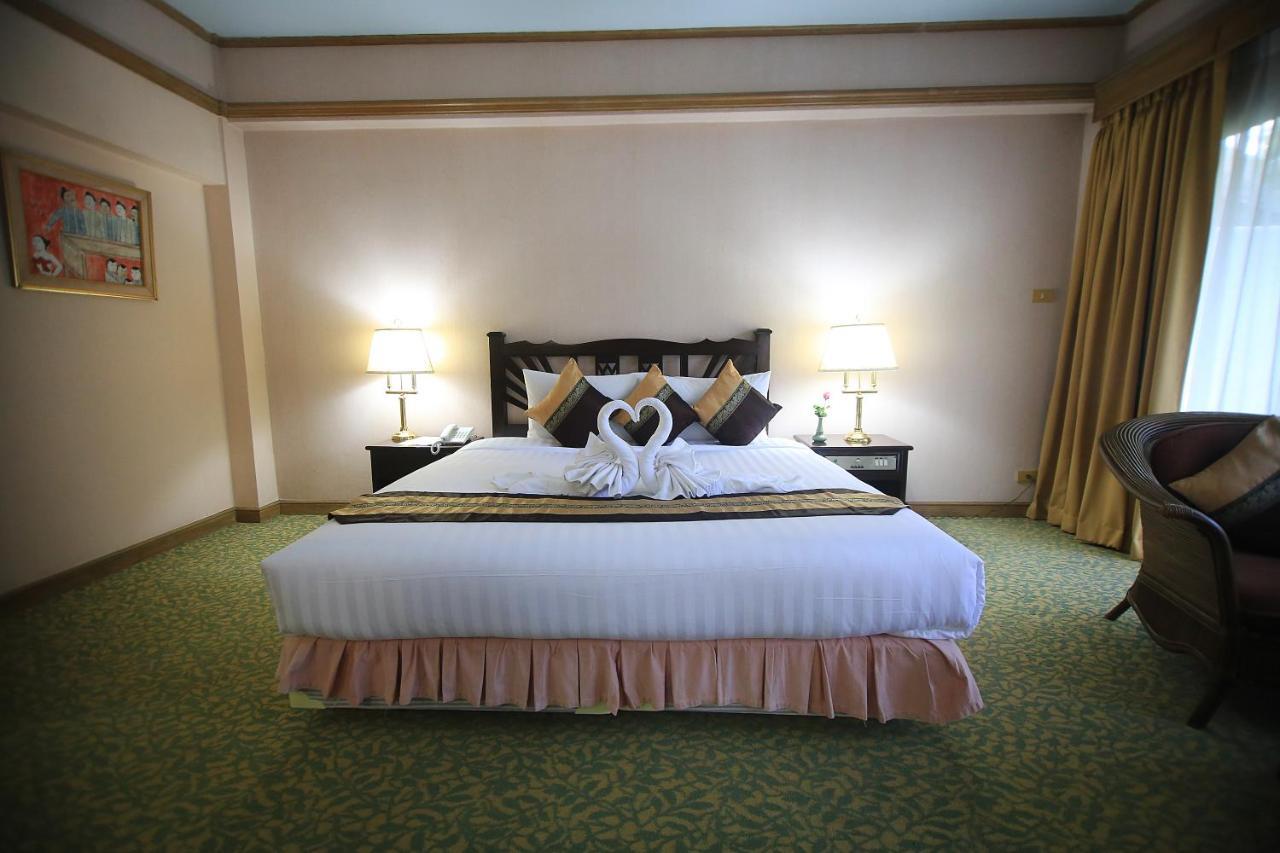 Wiang Indra Riverside 4*