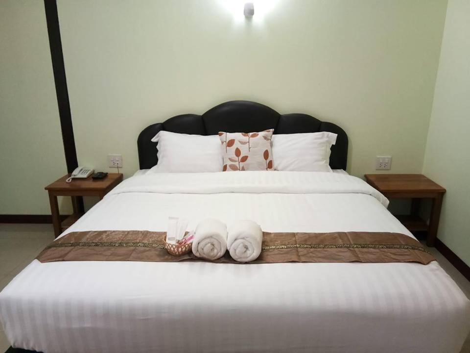 Hi Tech Guest house Kabin Buri