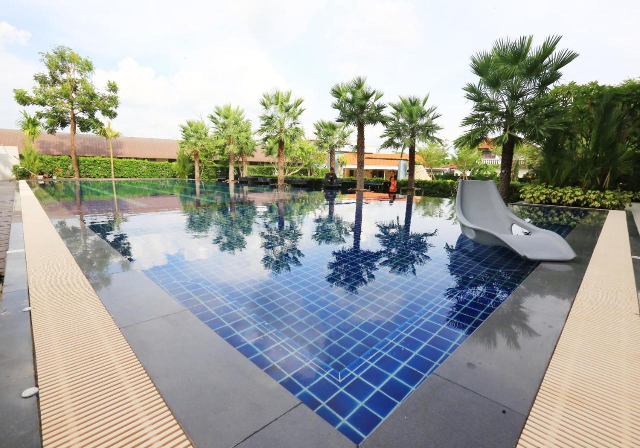 Ray Hotel