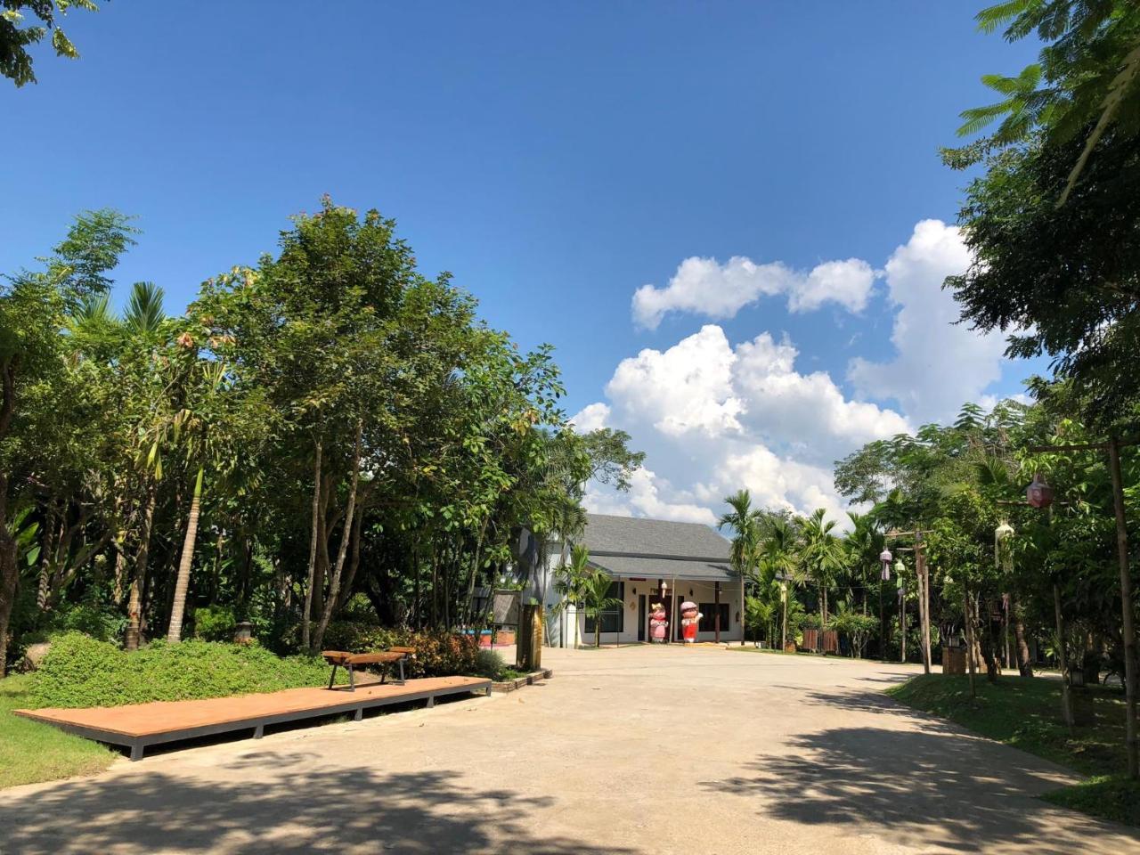 Resort Buraphat 3*