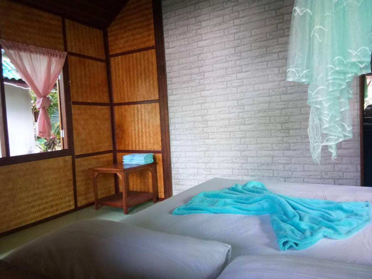 Guest house Rasta House,,koh Phayam 2*