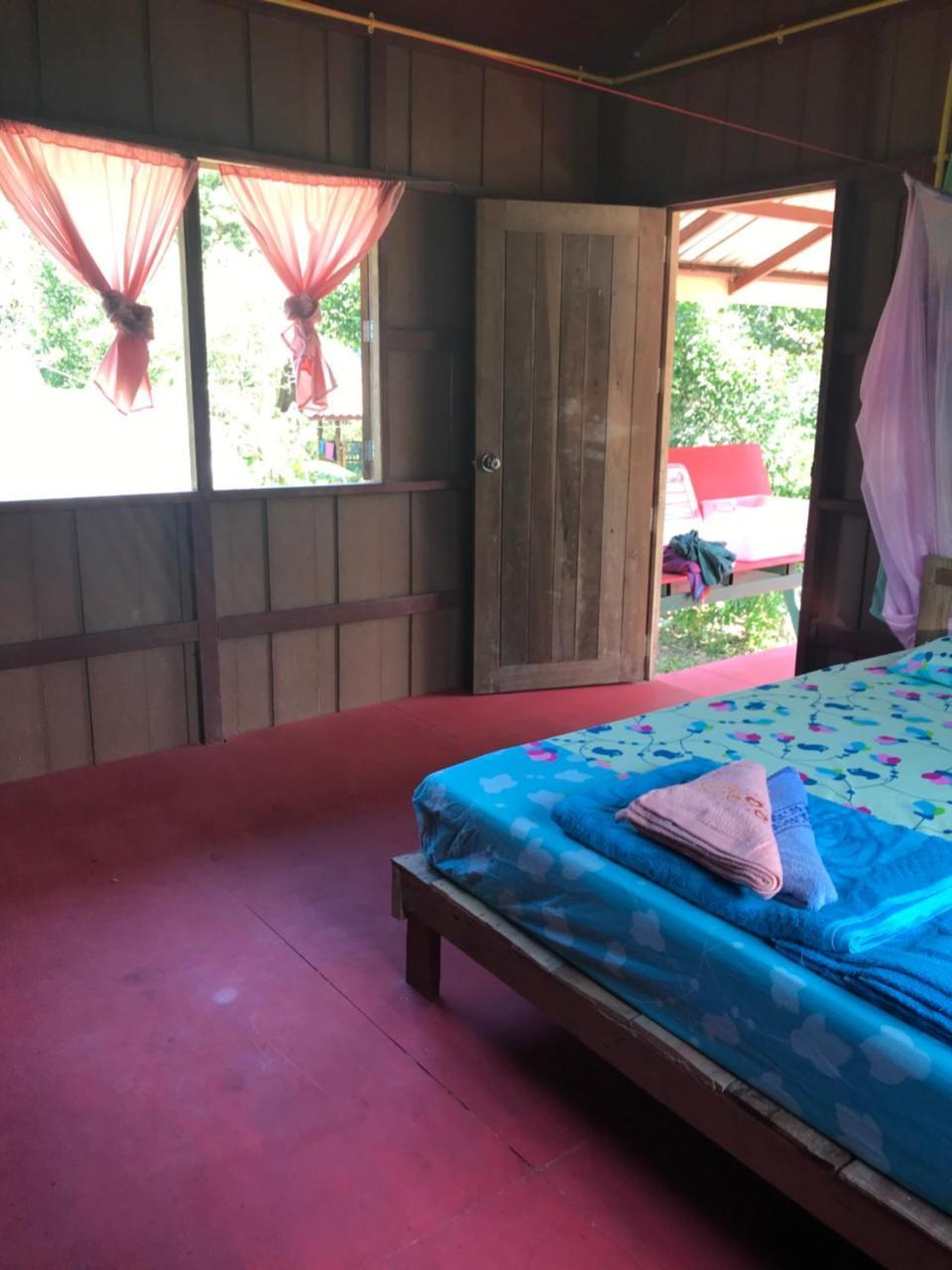 Rasta House,,koh Phayam Guest house 2*