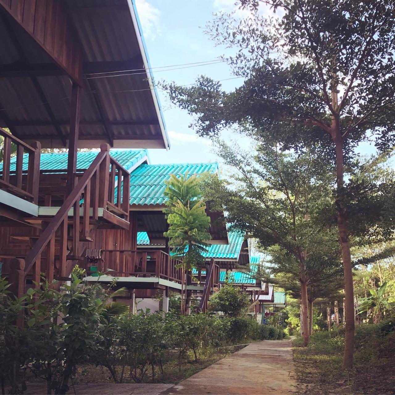 Guest house Rasta House,,koh Phayam 2*
