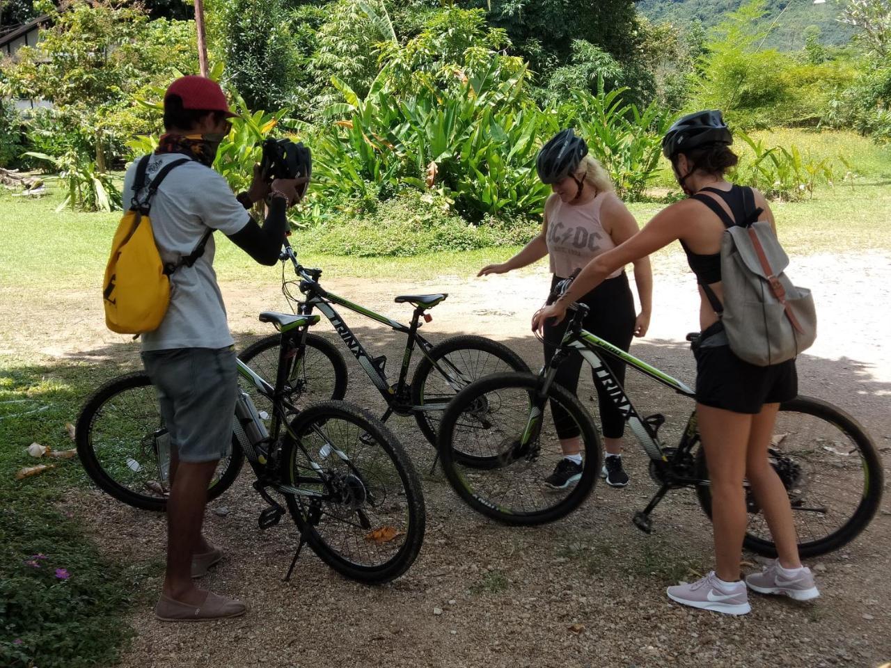 Khao Sok Guest house 2*