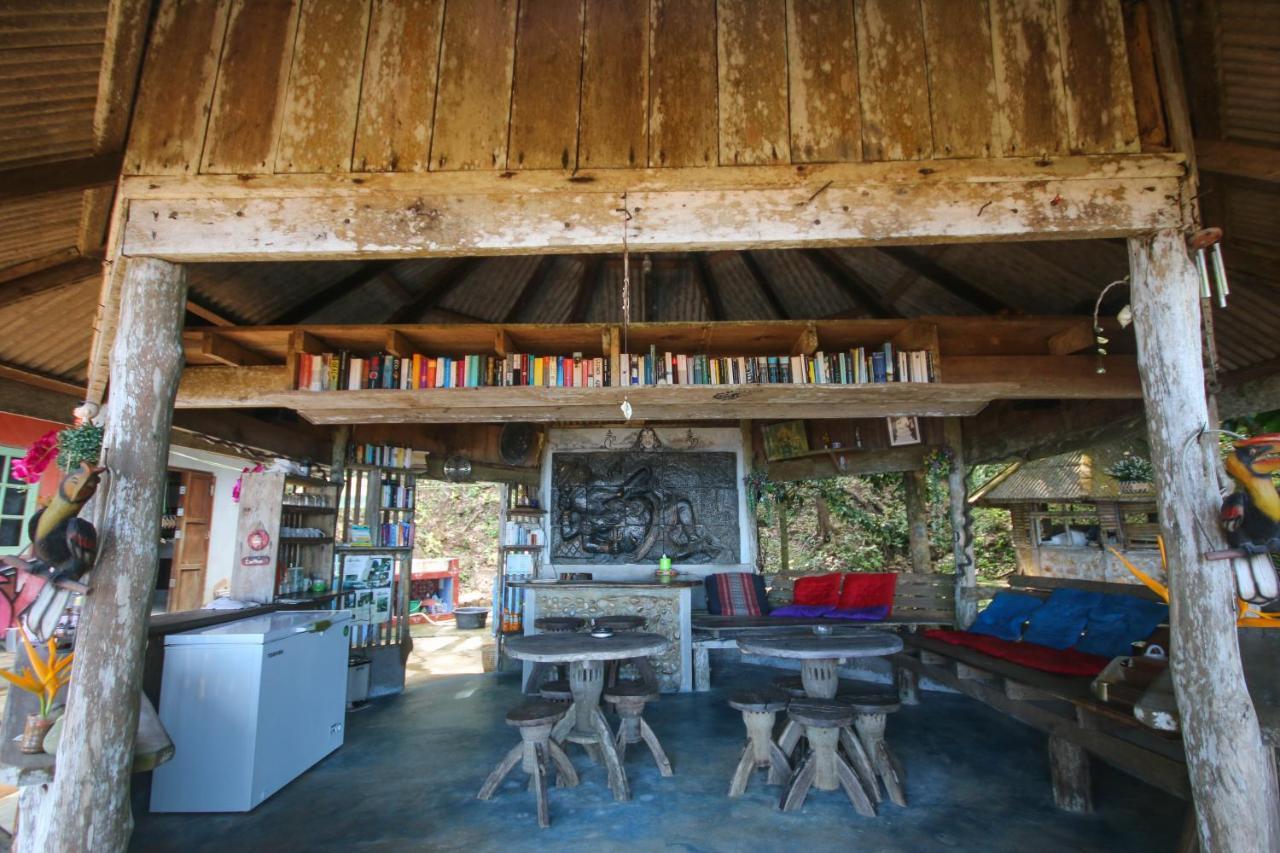 Hornbill Guest house *