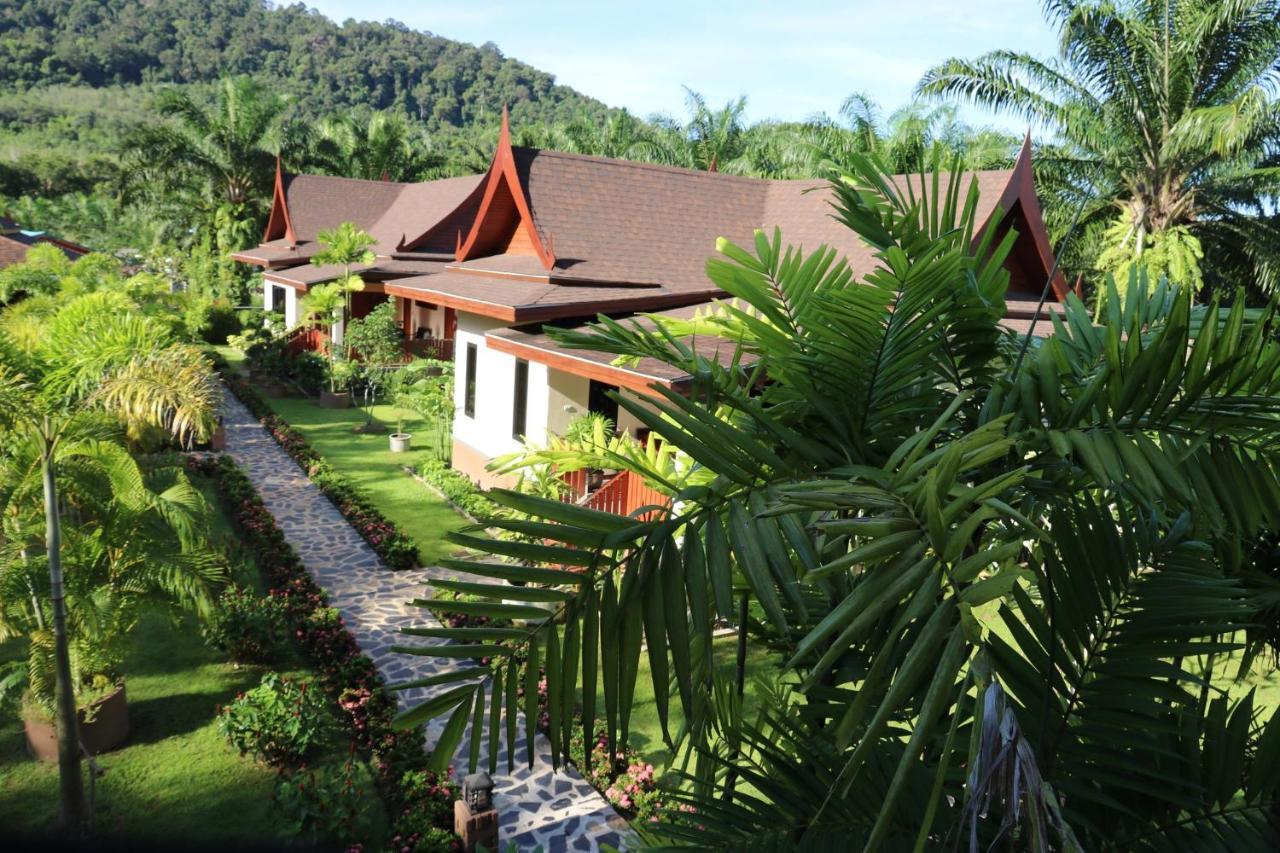 Chanapha Casa de férias *