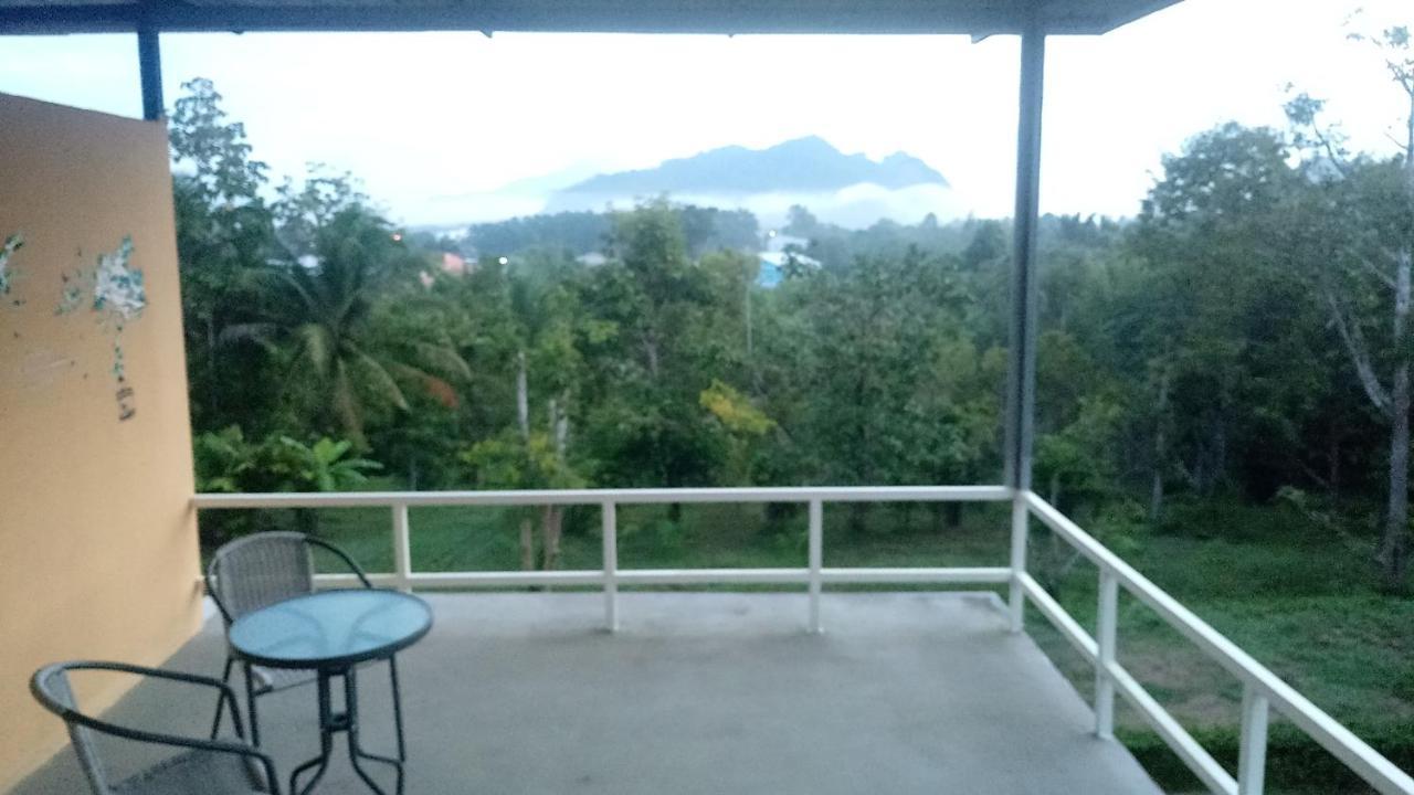 Resort The Box House *