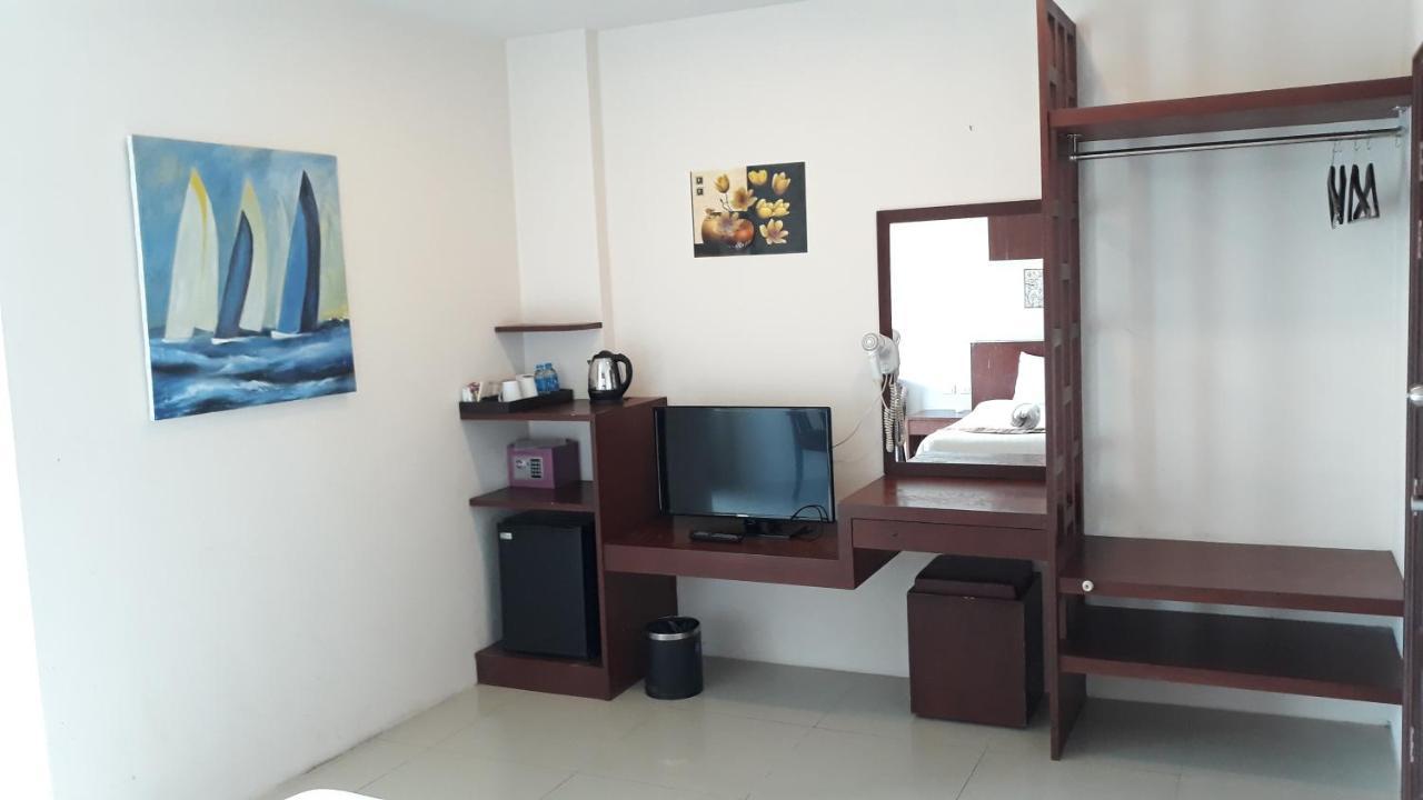 7 Sky Residency 3* Patong