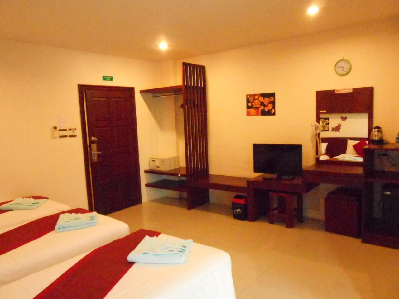 7 Sky Residency 3*
