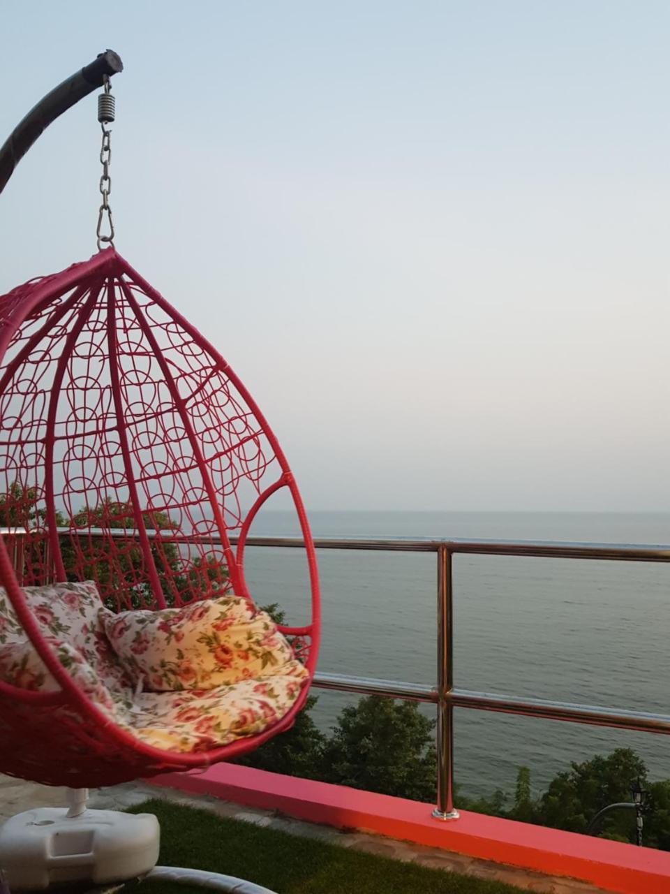 The Sea View Banchang Hostel *