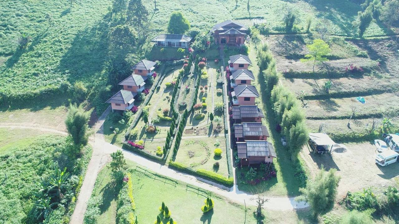 Phu Mok Dok Mai Resort 2*