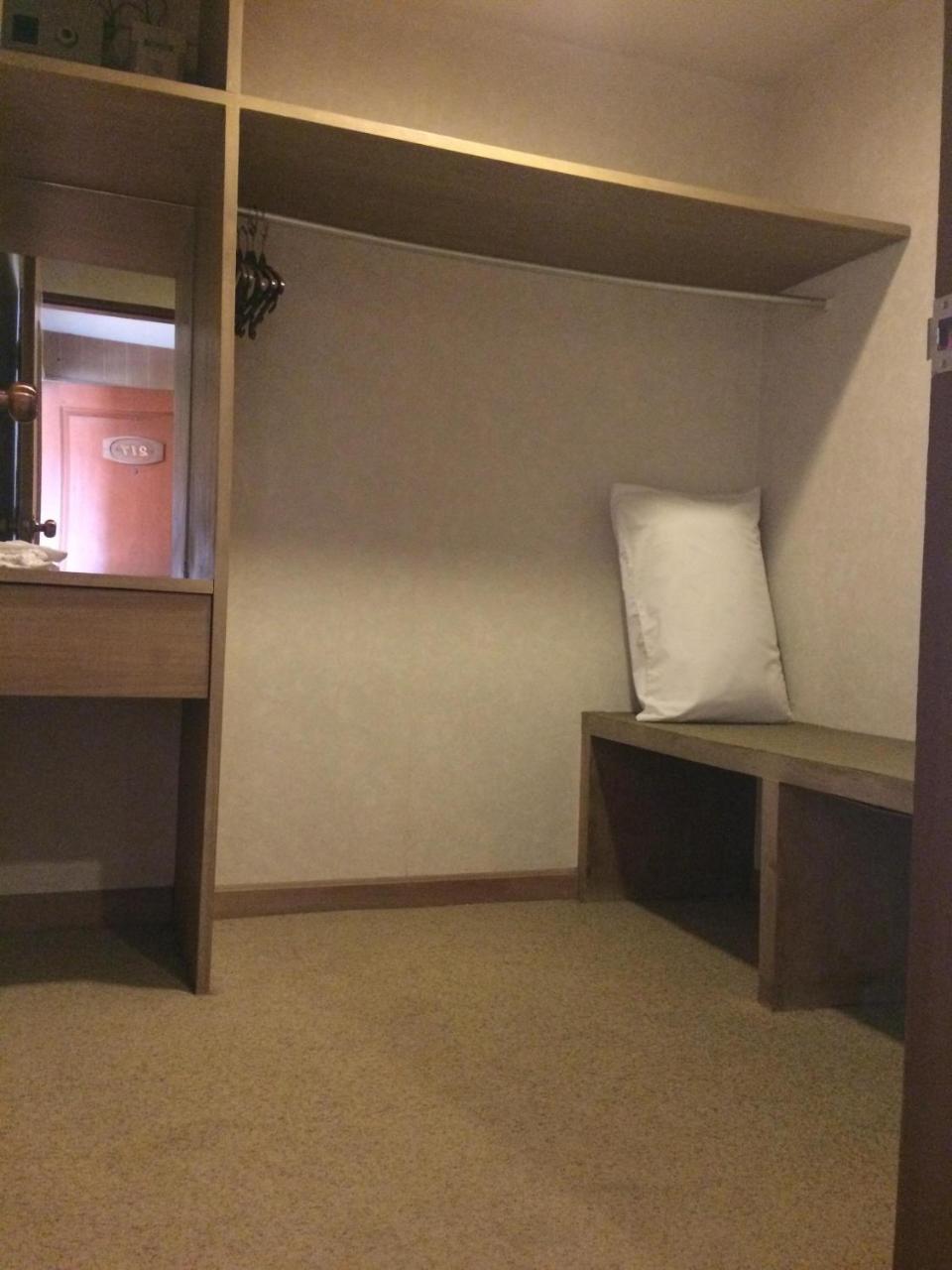 Pin Hotel