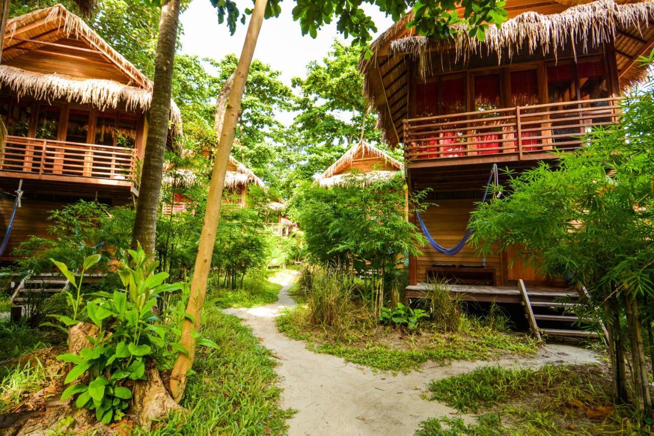 Resort Castaway