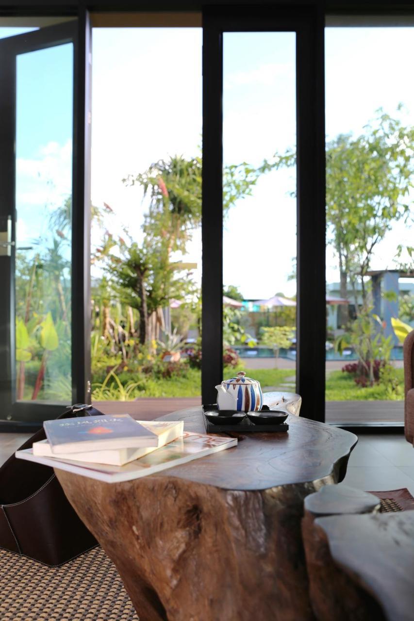 Corner Resort