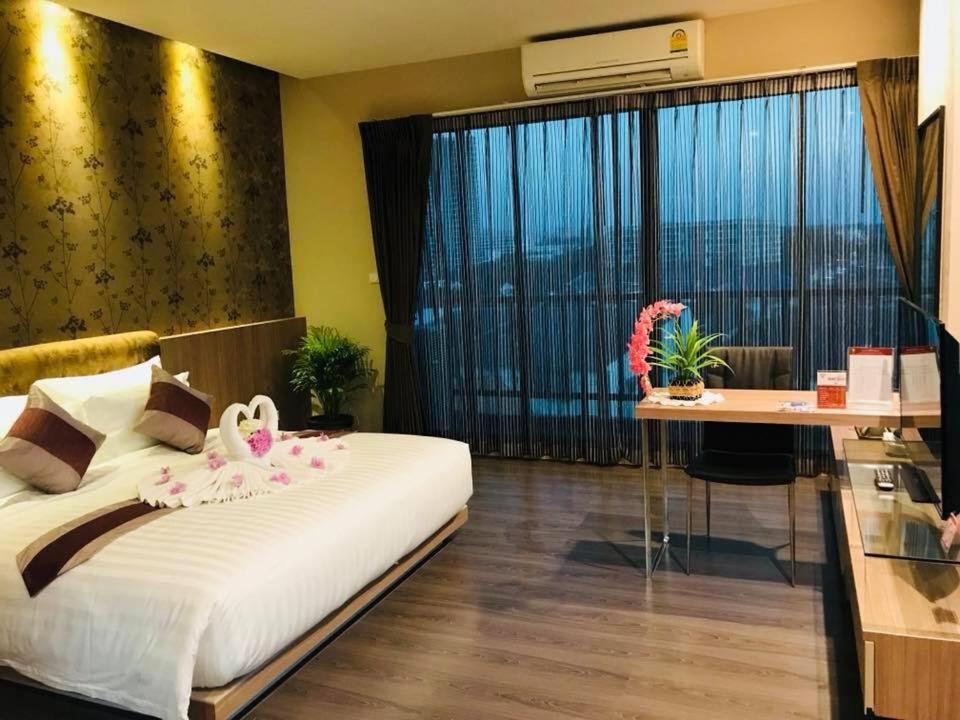 Tonaoi Grand Hotel