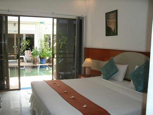 Apartment Club Near The By Plh Phuket *