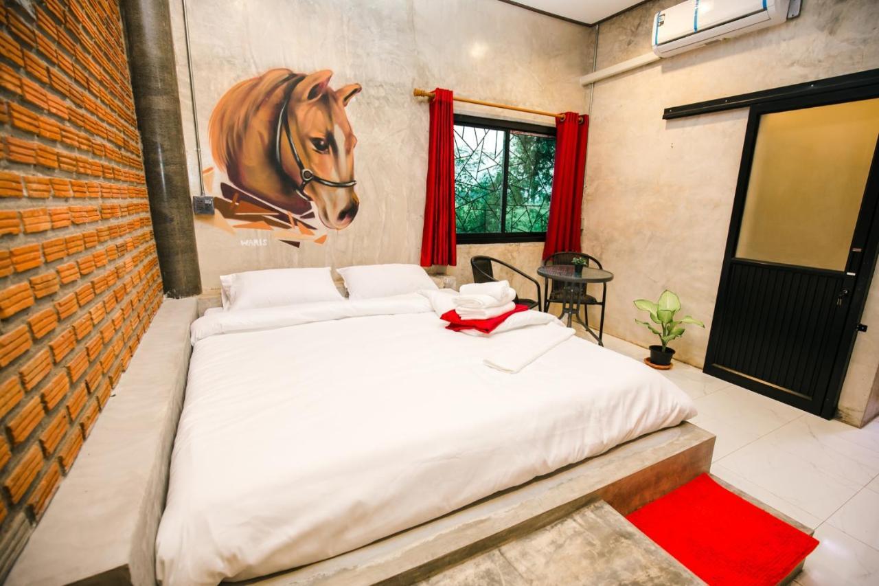 Oxygen Homes & Hills 5*