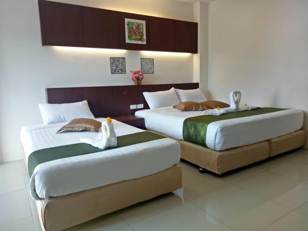 Hotel 7 Sky Residency