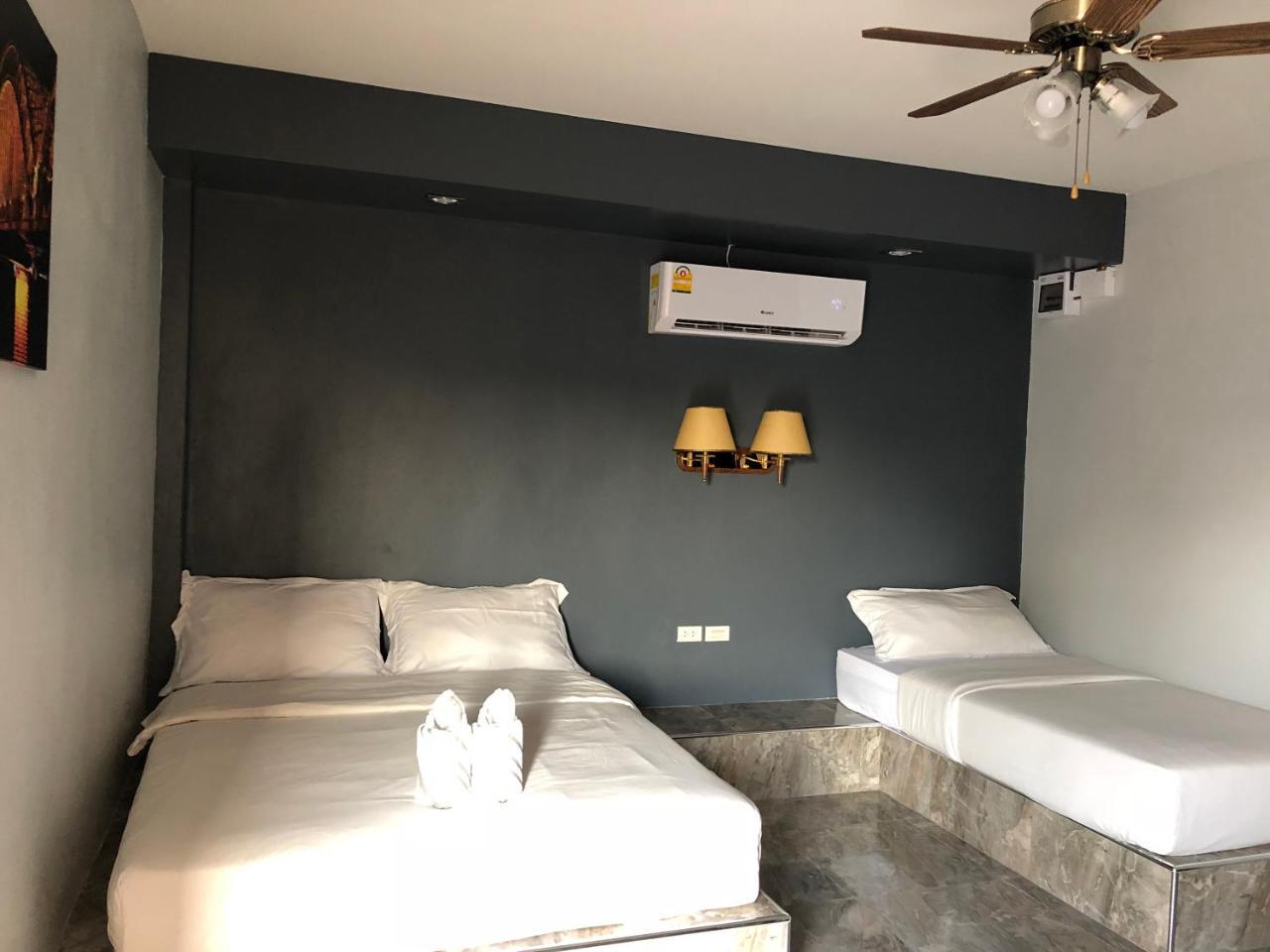 Guest house Relax Nakhon Sawan