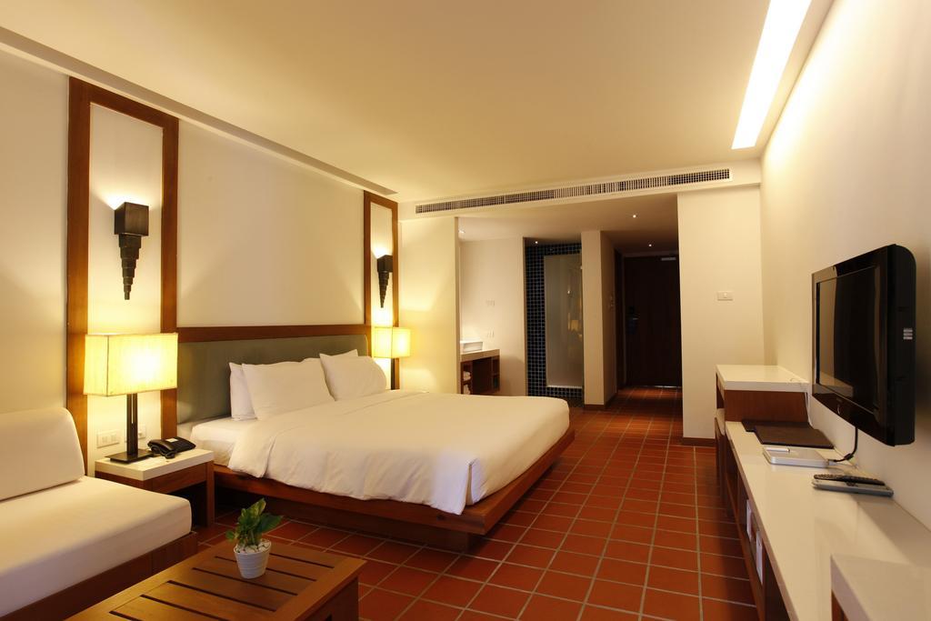 The Sea Patong Hotel 3*