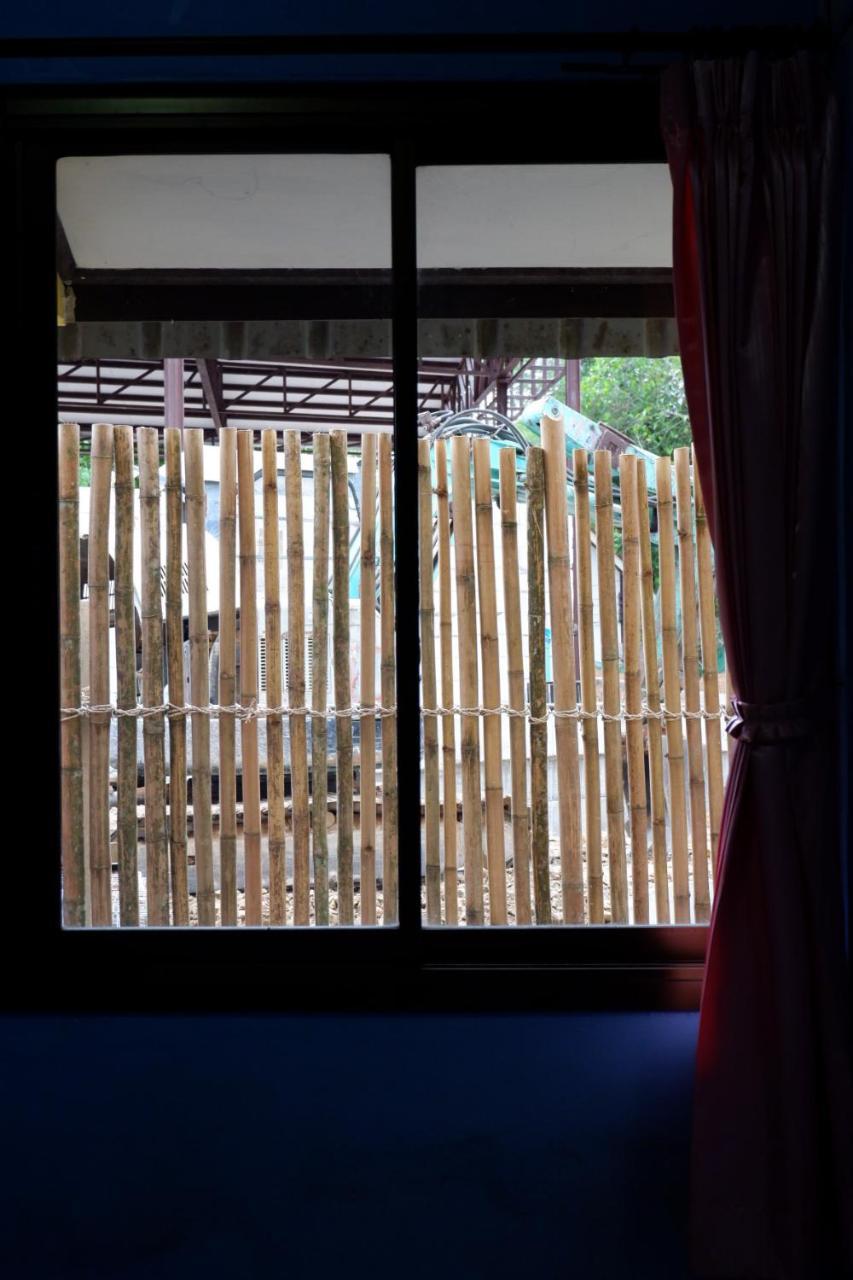 Guest house Marina Hut 2*