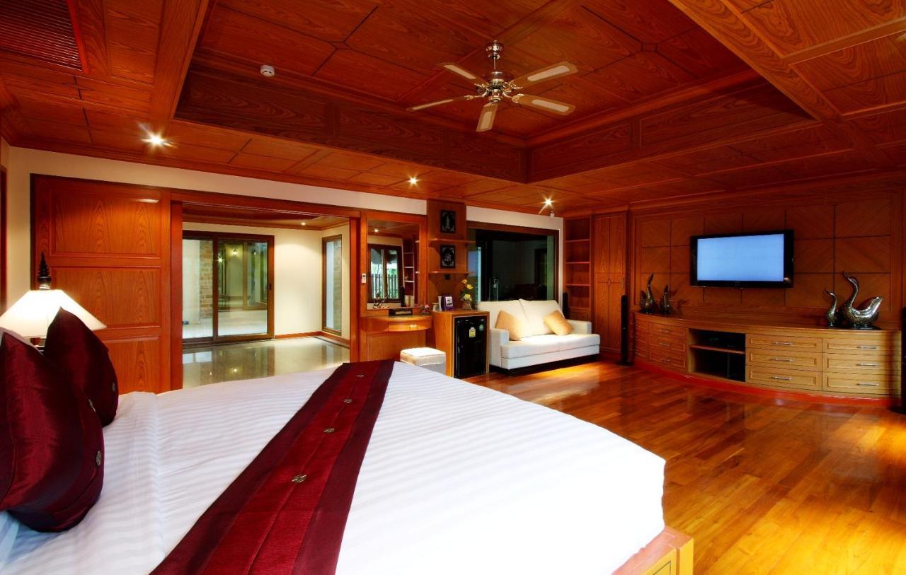 Villa Reuan Thai *