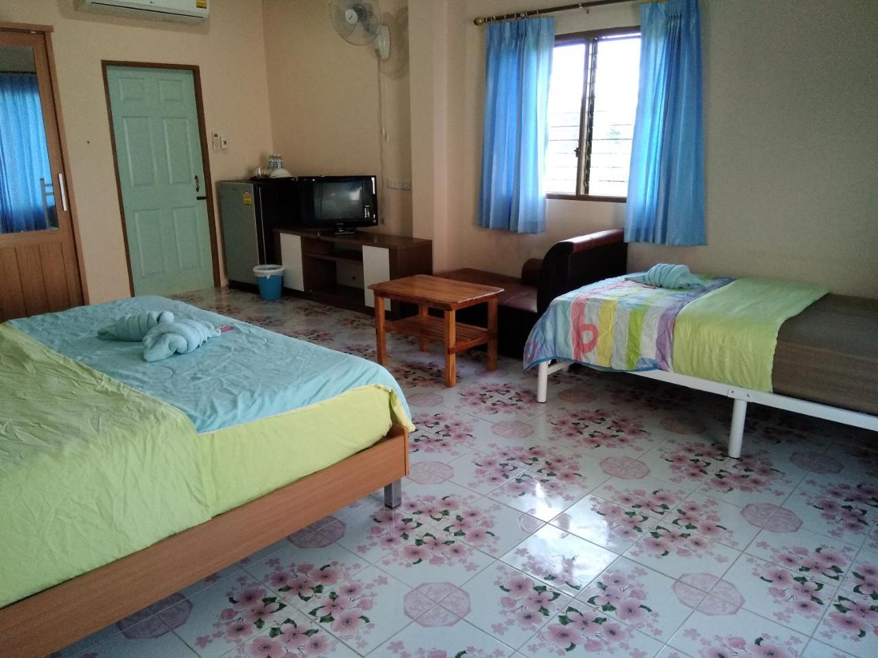 Peace Pool Resort Khun Han