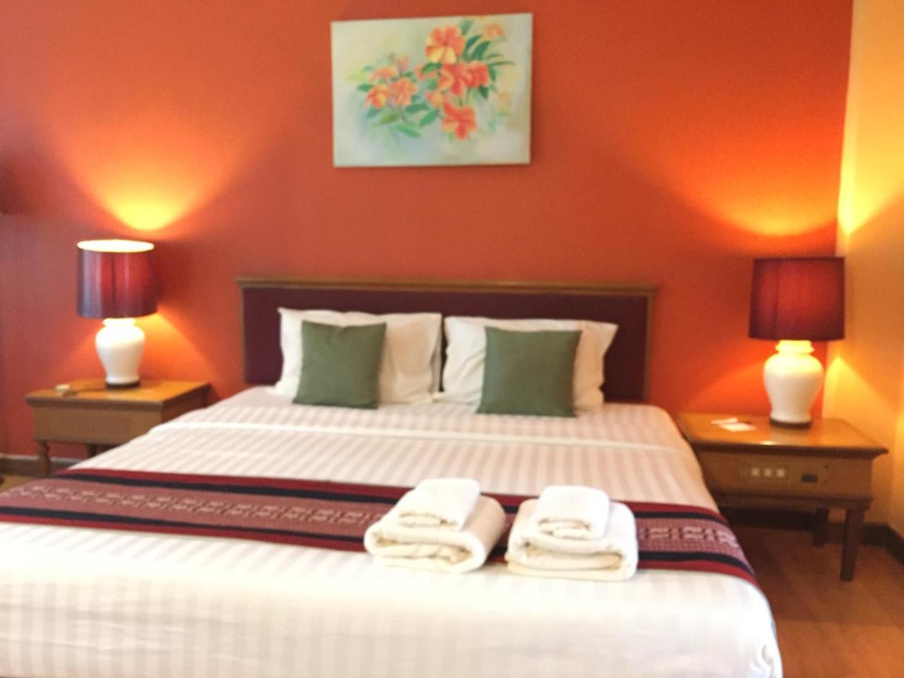 Resort Ubon Buri & 4*