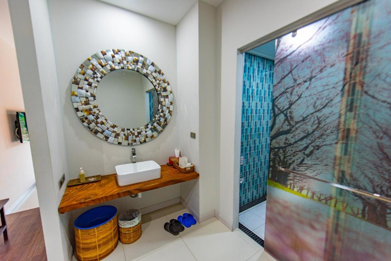 Corner Resort