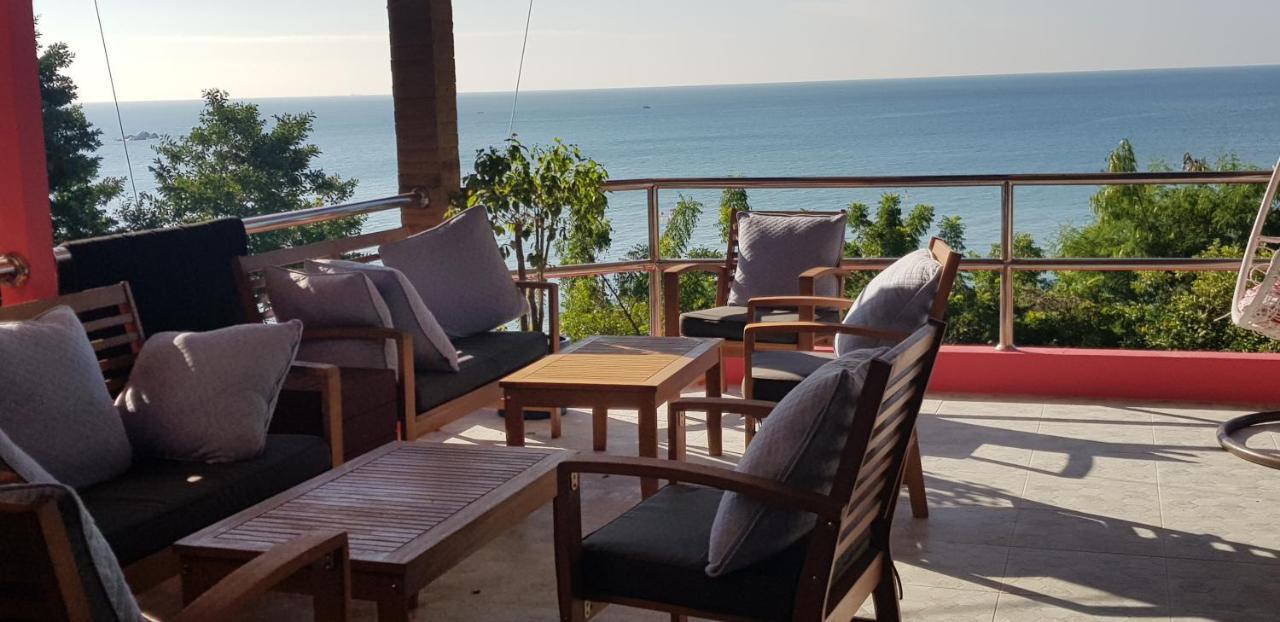 The Sea View Banchang Hostel