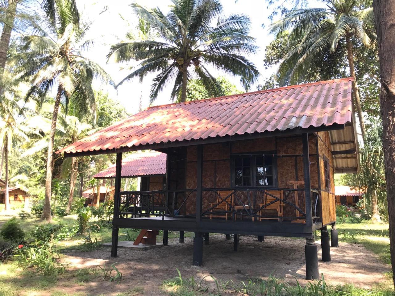 Aow Yai Bungalows Koh Phayam