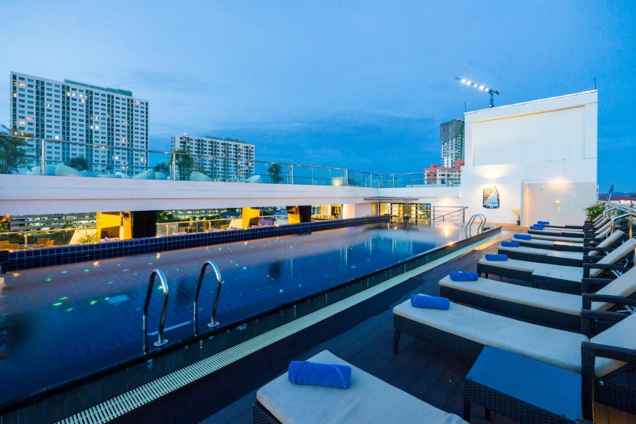 Blue Boat Jc Pattaya