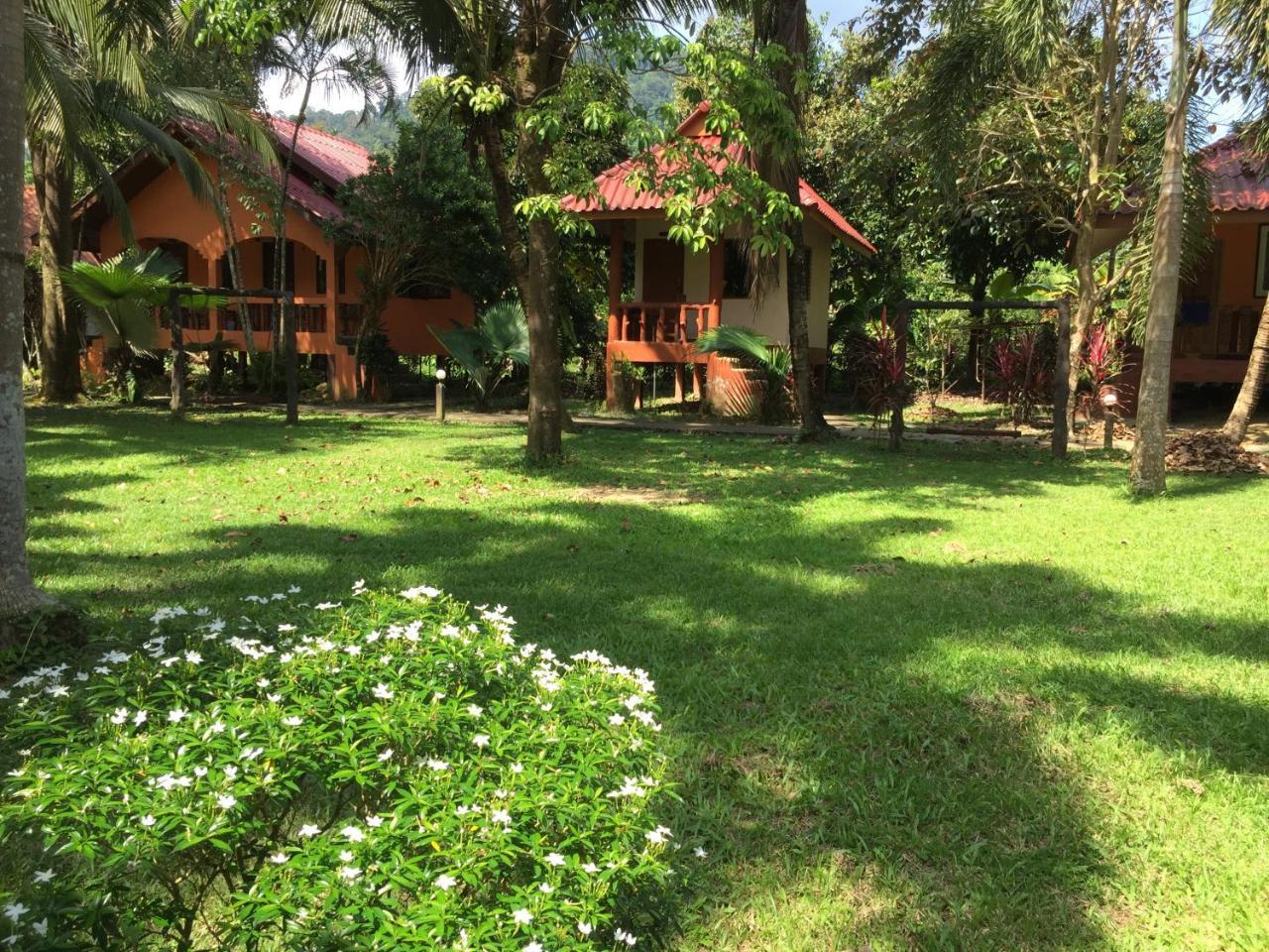 Khao Sok Nung House * Khao Sok National Park